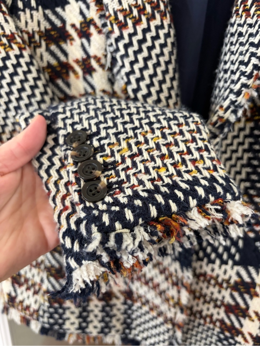 Ann Taylor Eyelash Fringe Plaid Tweed Blazer - Size 2 - Picture 8 of 8